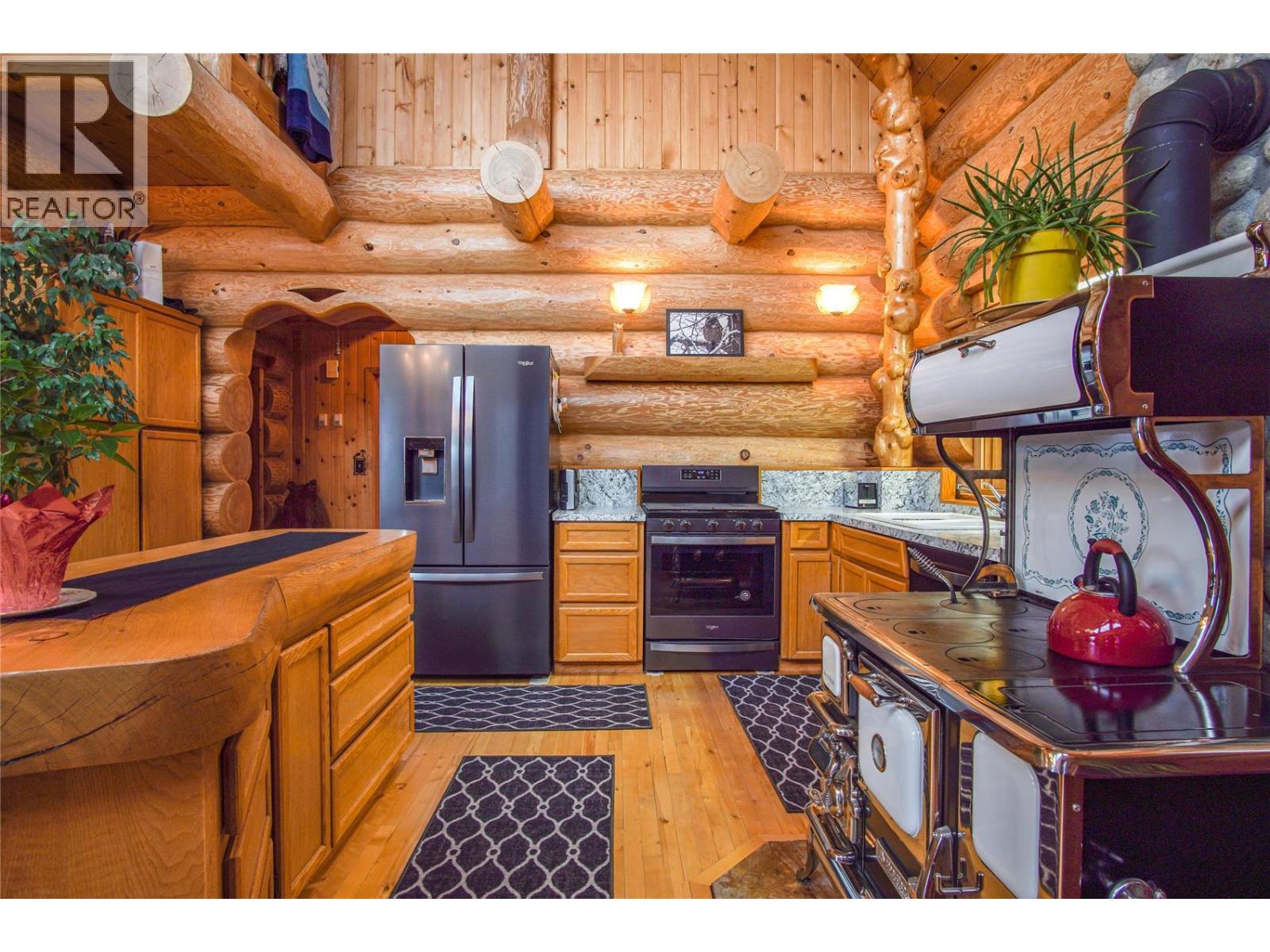 20 Valeview Road, Lumby