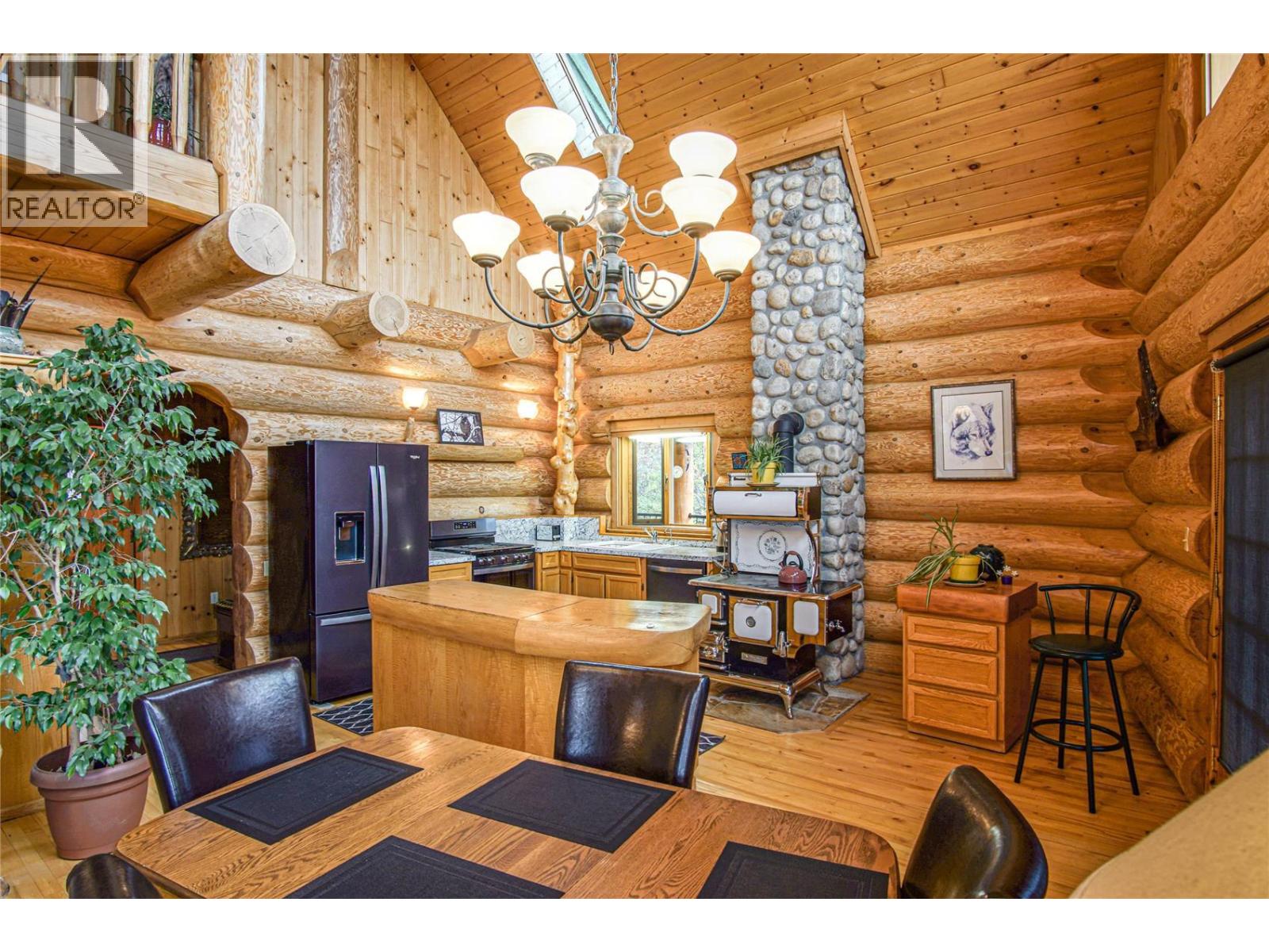 20 Valeview Road, Lumby