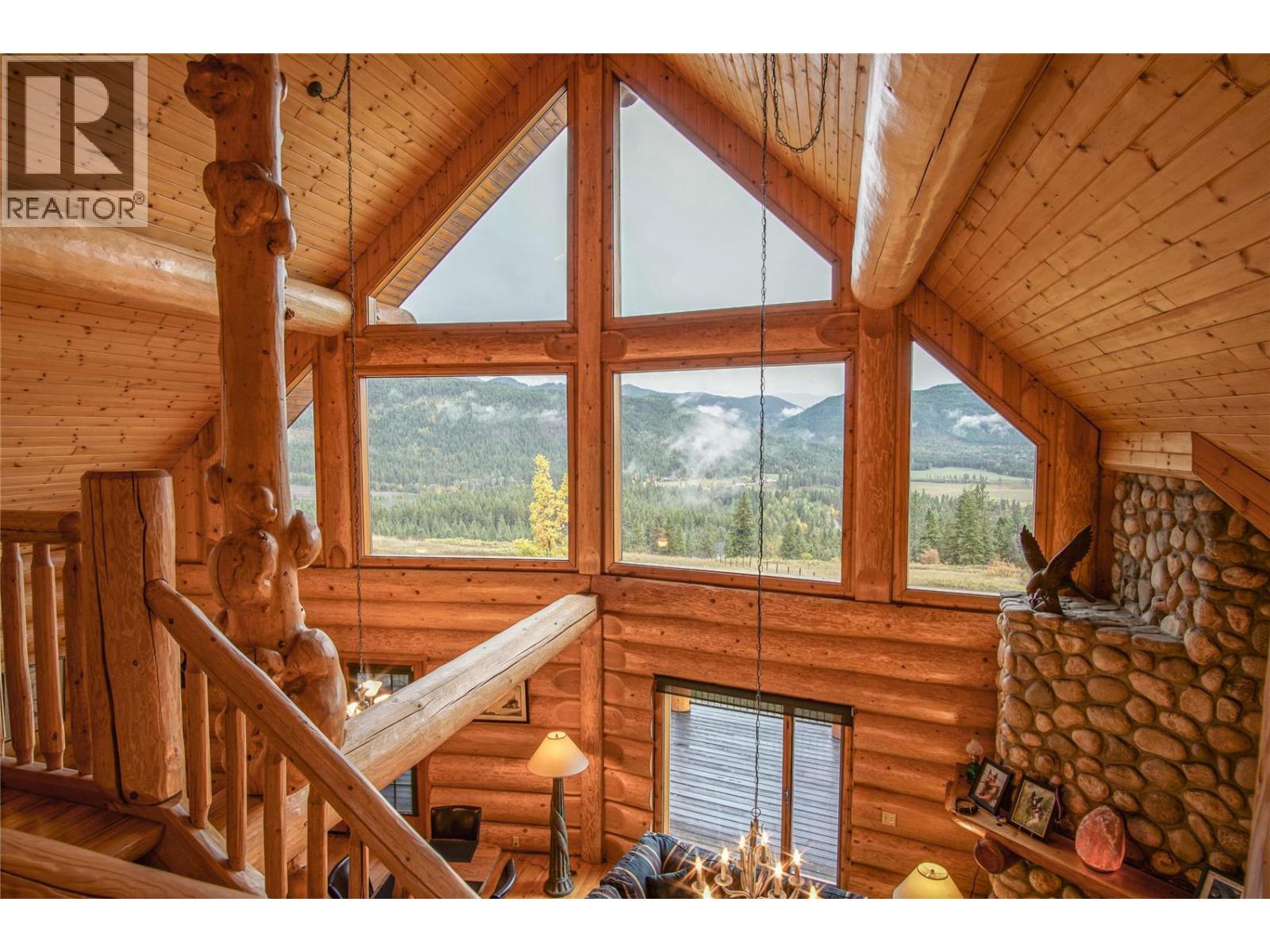 20 Valeview Road, Lumby