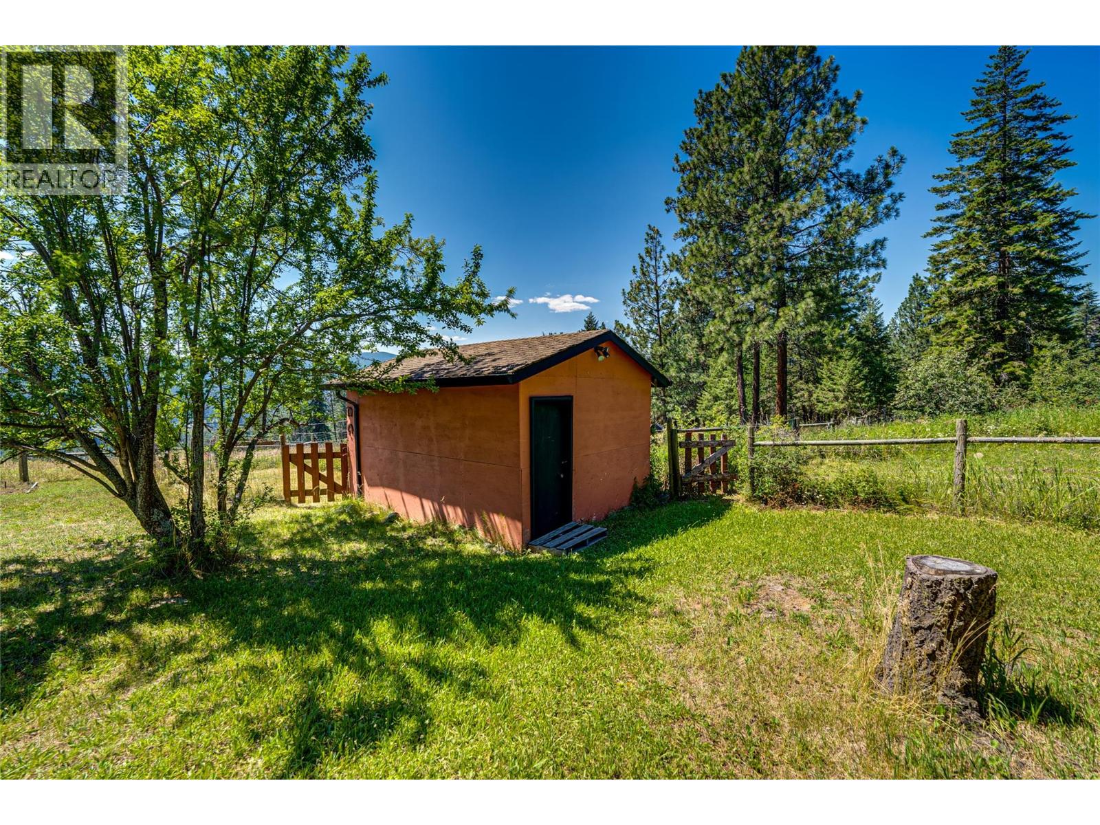 20 Valeview Road, Lumby