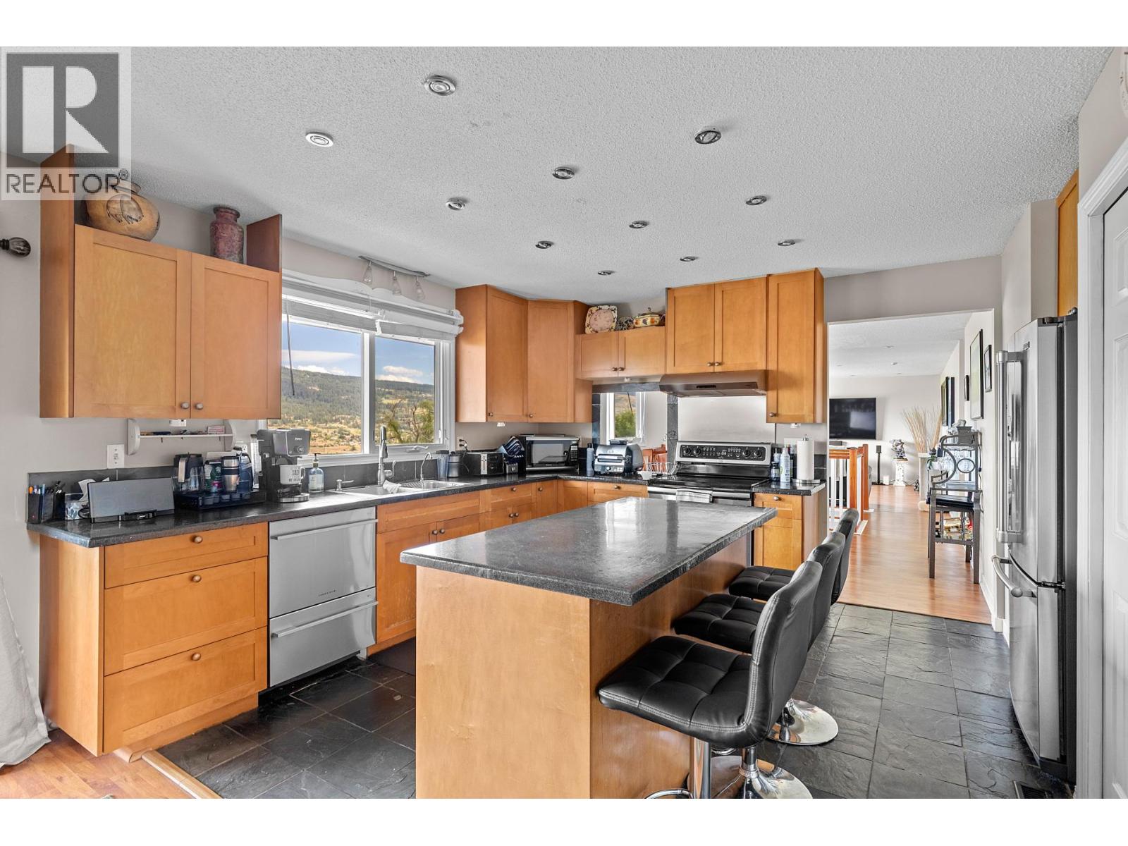 136 Stepping Stones Crescent, Spallumcheen