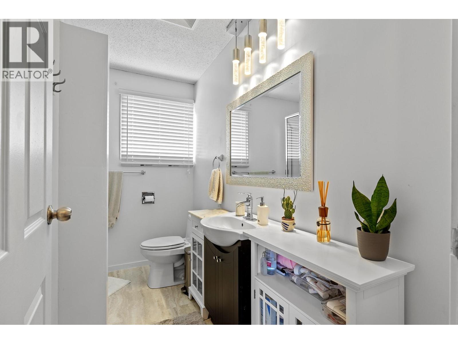 136 Stepping Stones Crescent, Spallumcheen