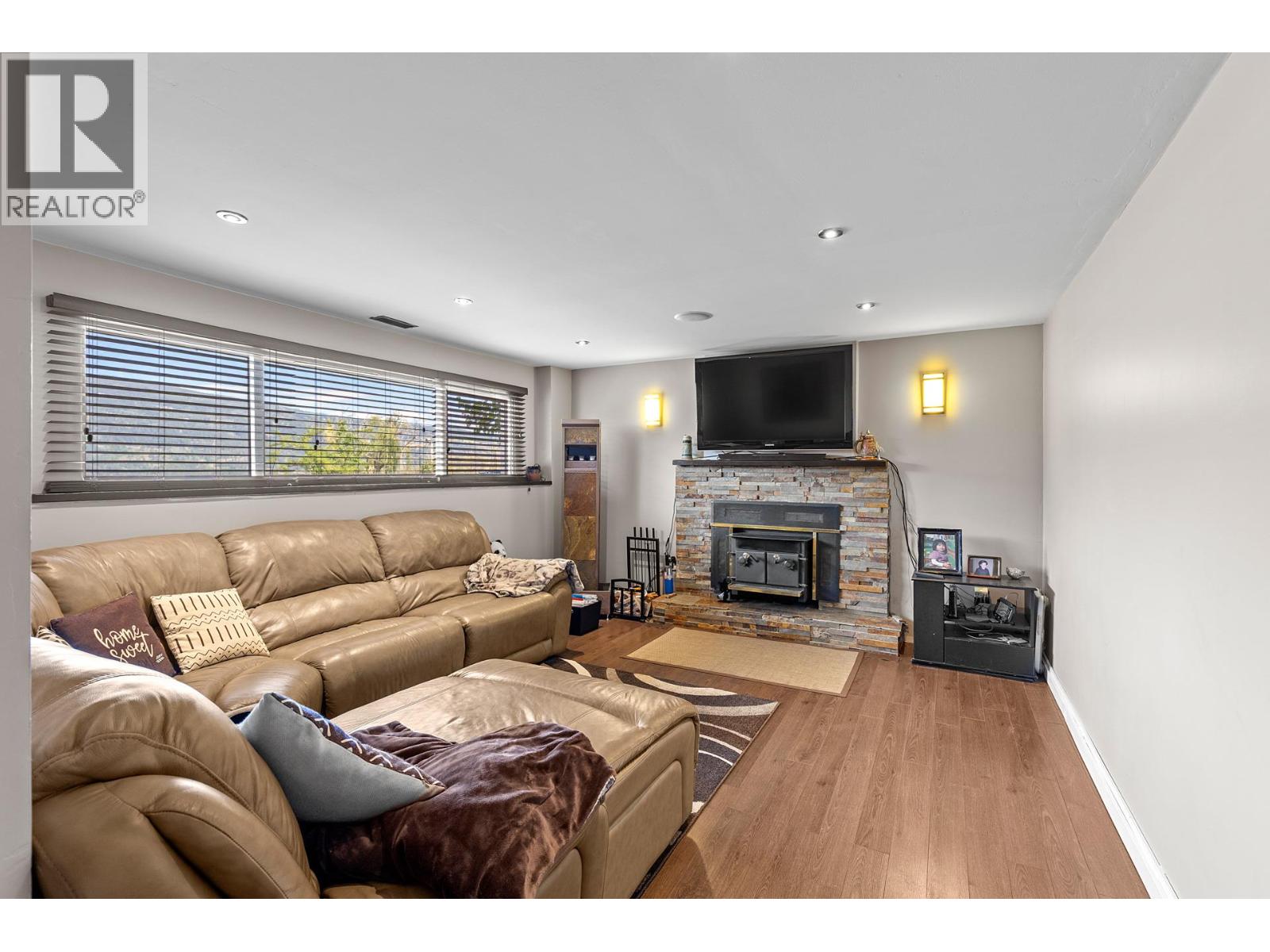 136 Stepping Stones Crescent, Spallumcheen