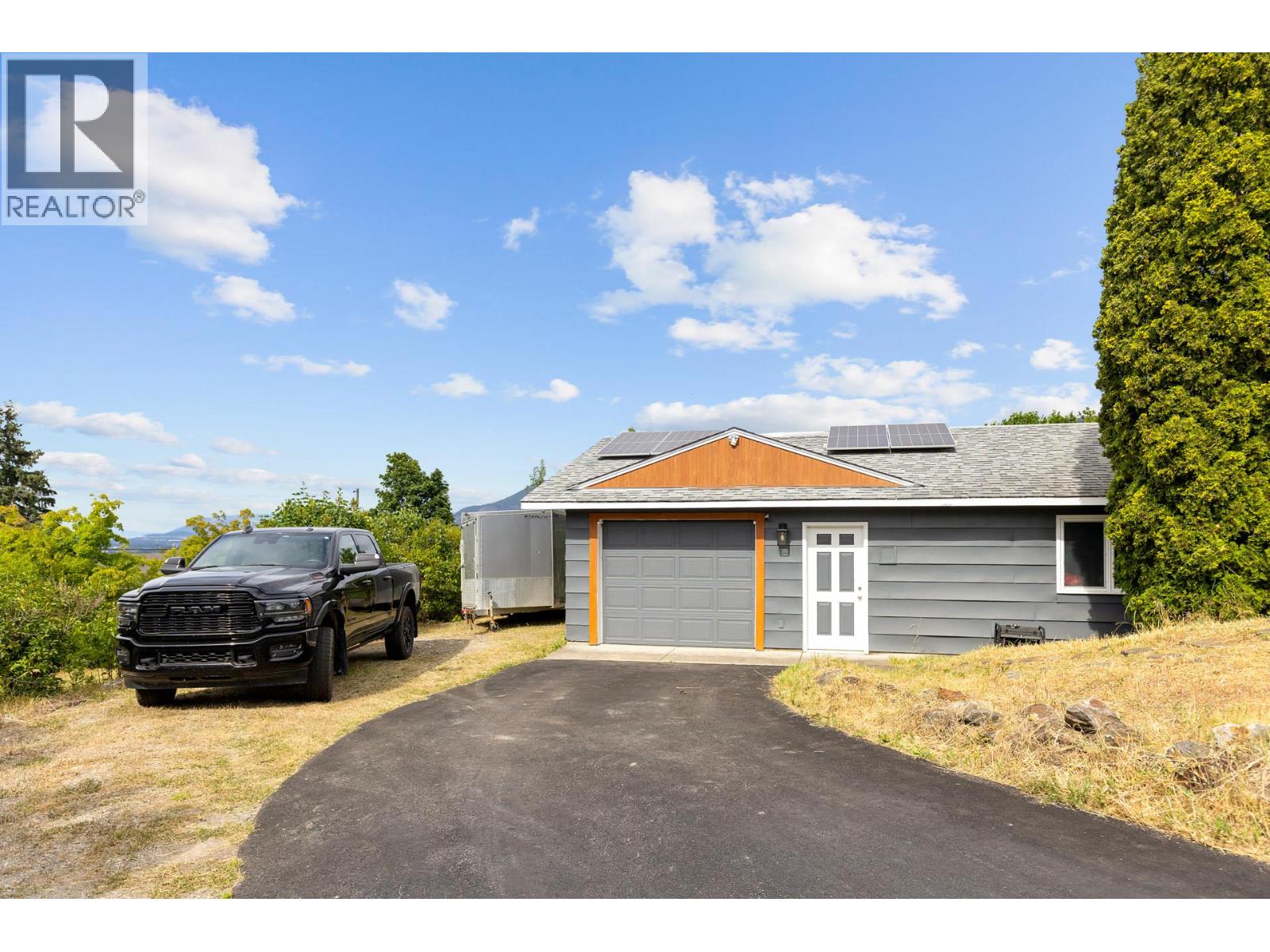 136 Stepping Stones Crescent, Spallumcheen