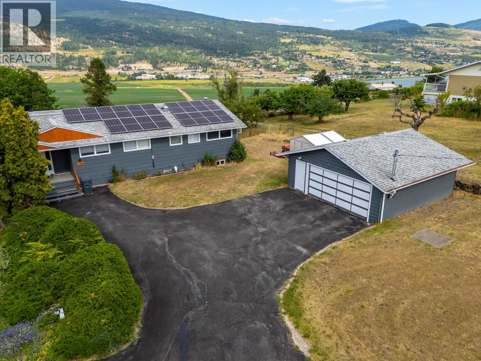 136 Stepping Stones Crescent, Spallumcheen