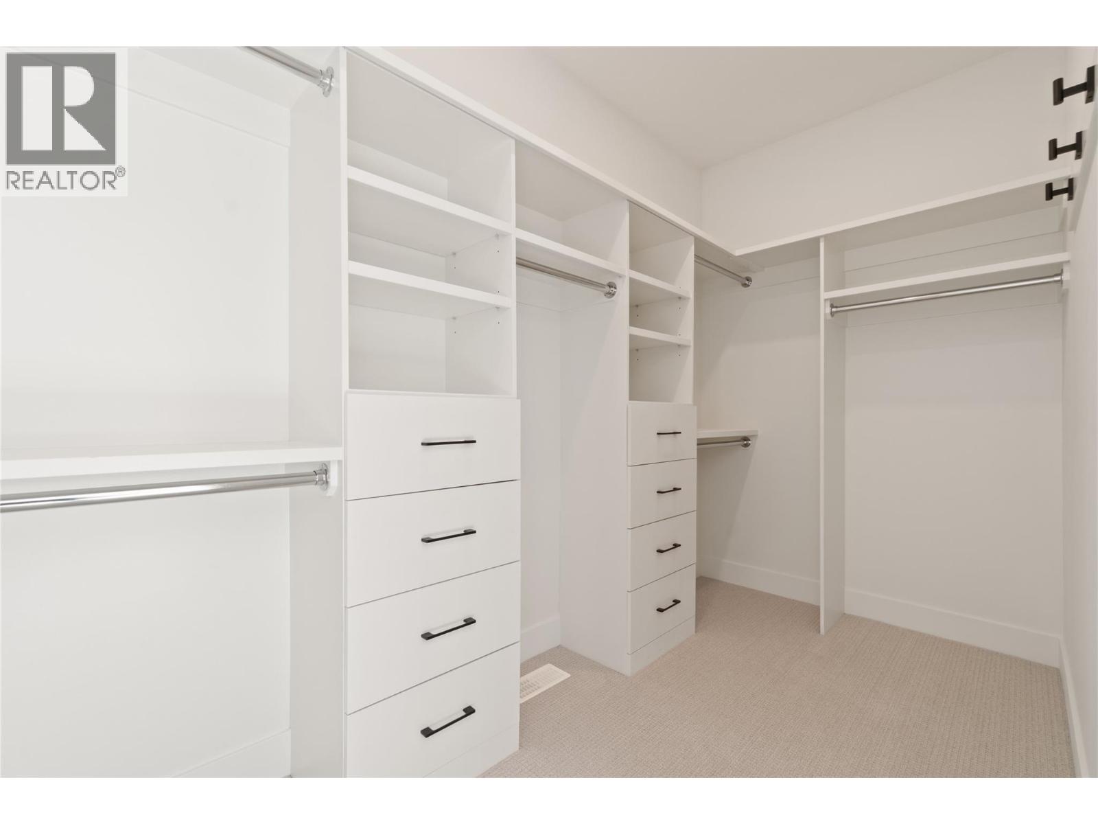 2827 Copper Ridge Drive, West Kelowna