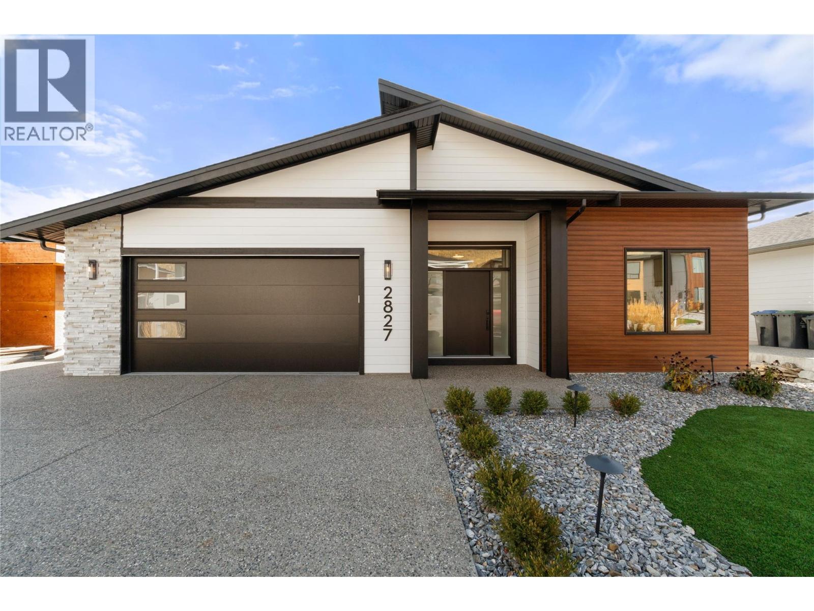 2827 Copper Ridge Drive, West Kelowna