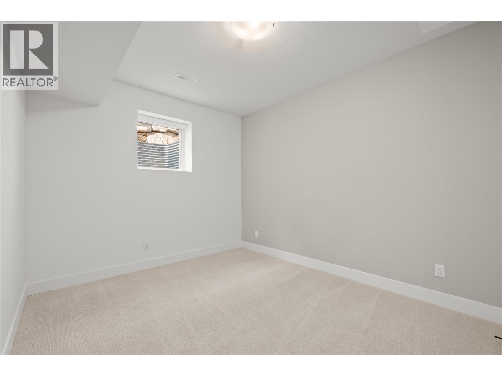 2827 Copper Ridge Drive, West Kelowna