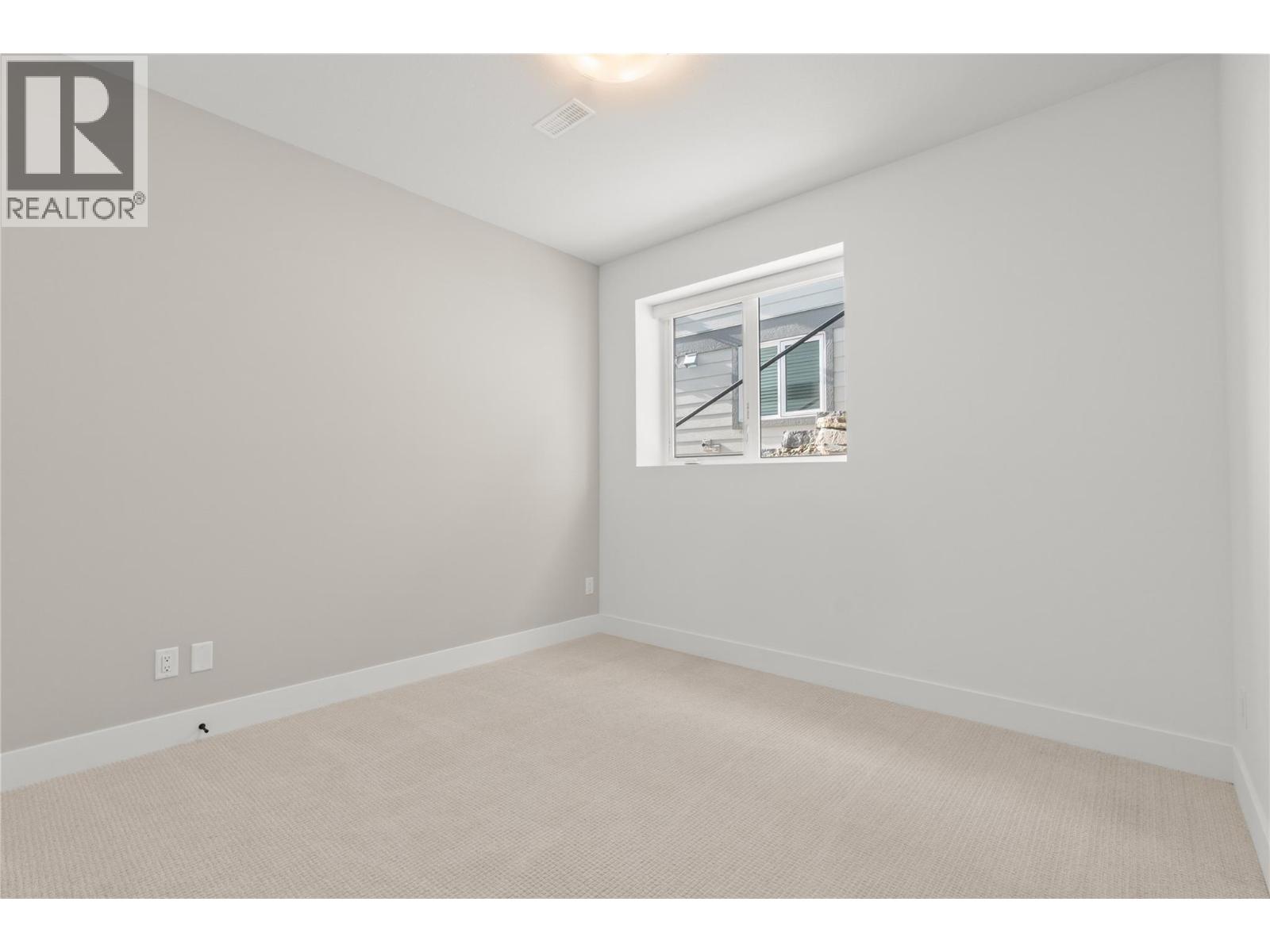 2827 Copper Ridge Drive, West Kelowna