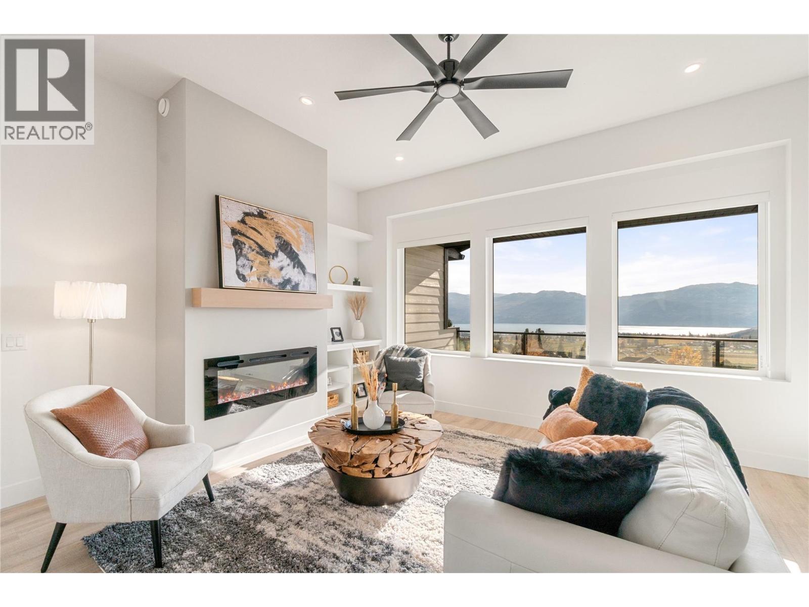 2827 Copper Ridge Drive, West Kelowna
