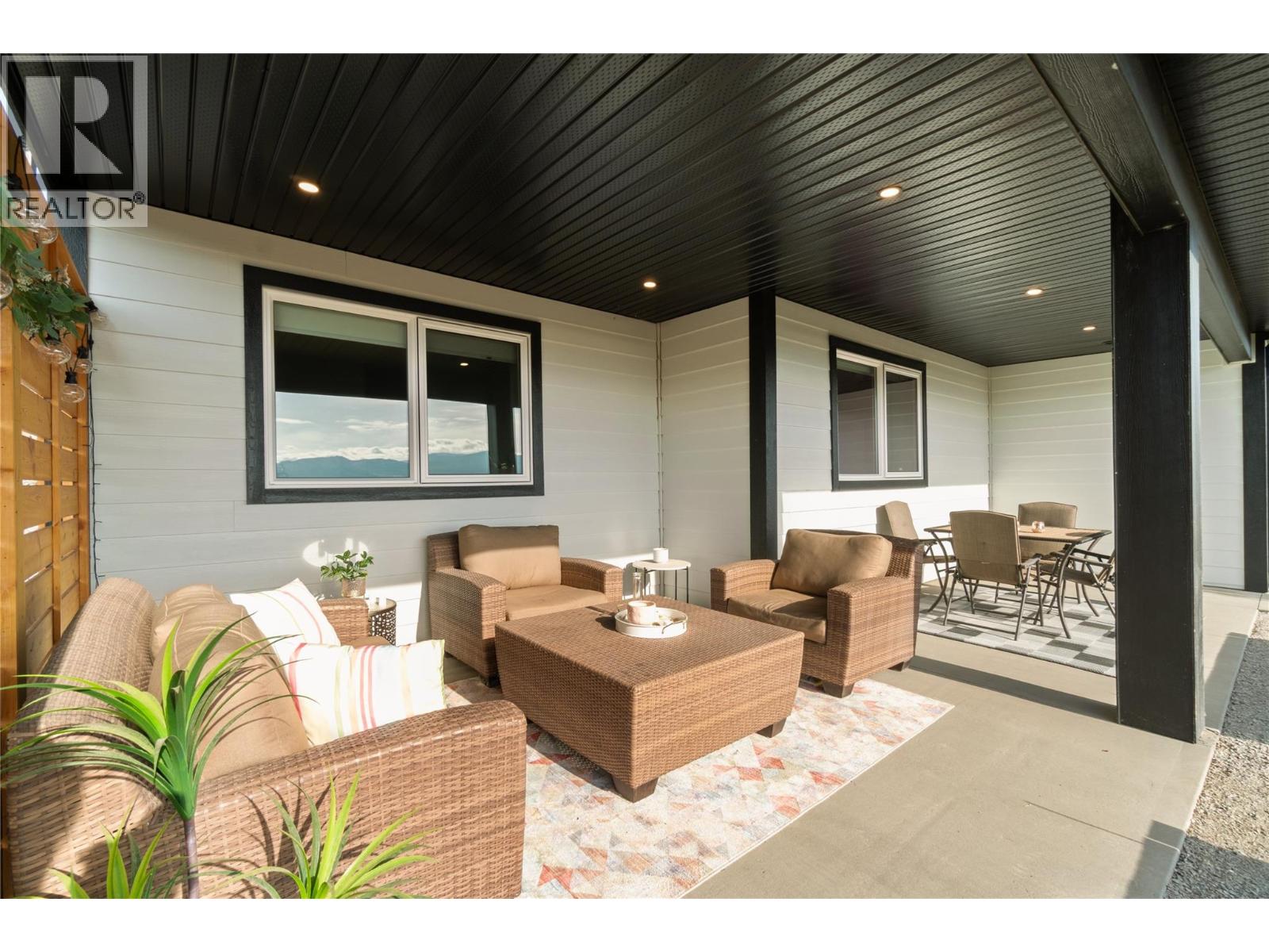 2827 Copper Ridge Drive, West Kelowna