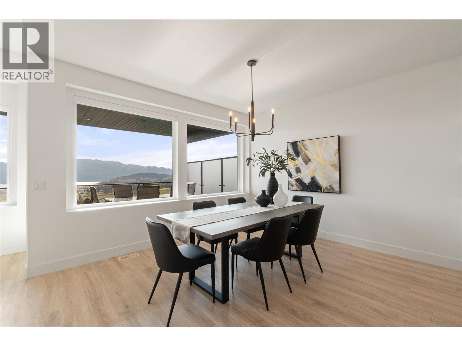 2827 Copper Ridge Drive, West Kelowna