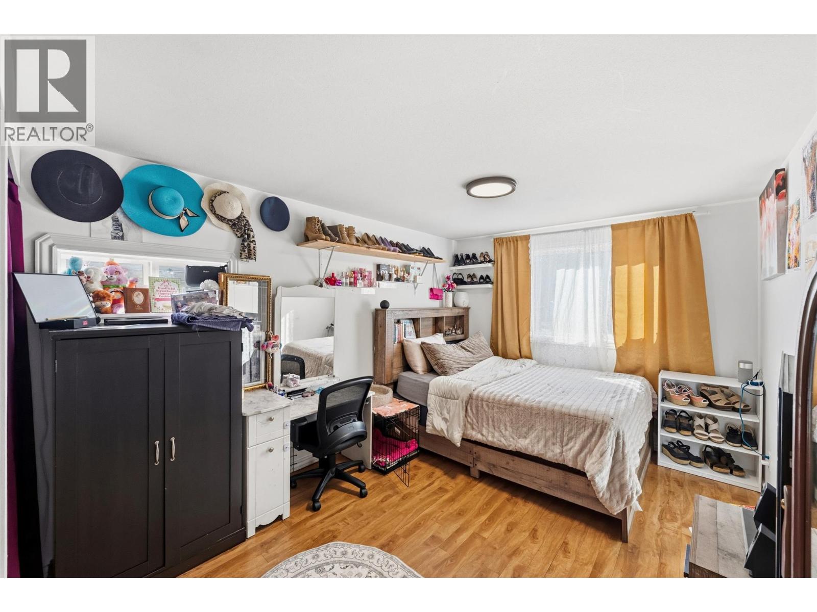 410 10TH Avenue, Keremeos