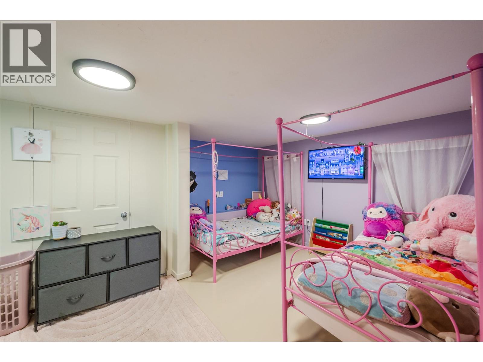 410 10TH Avenue, Keremeos