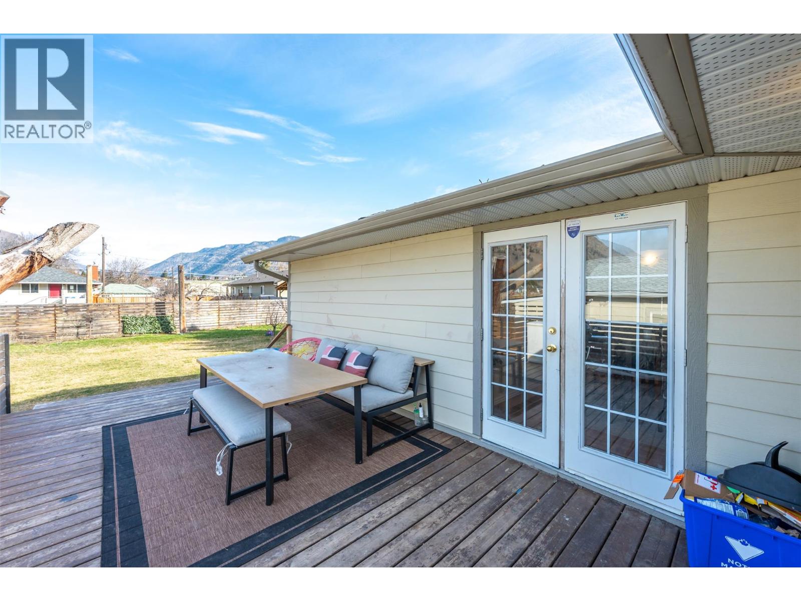 410 10TH Avenue, Keremeos