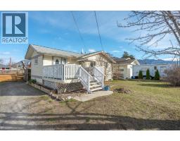 410 10TH Avenue, Keremeos