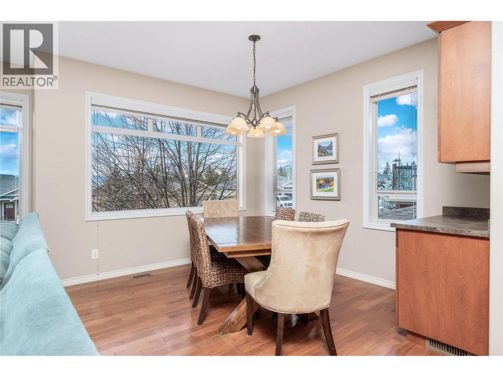 1060 17 Street SE, Salmon Arm