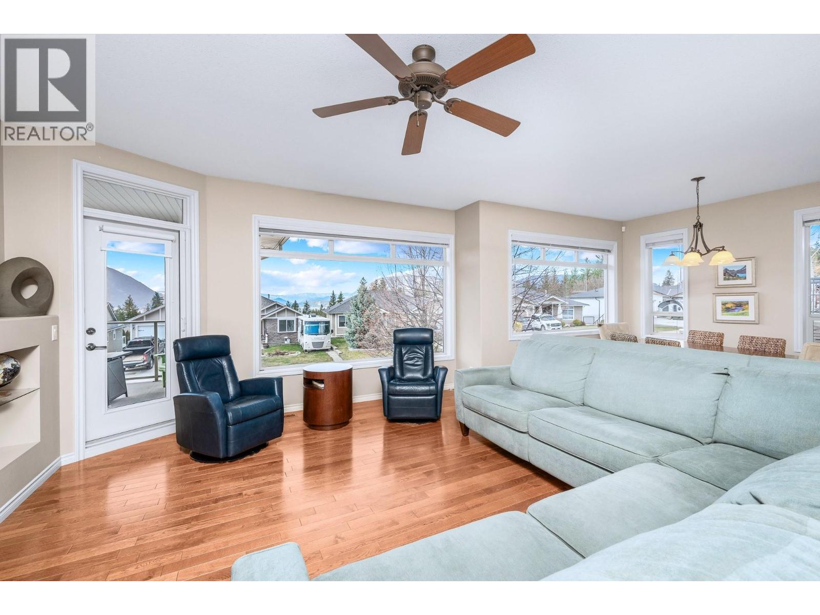 1060 17 Street SE, Salmon Arm