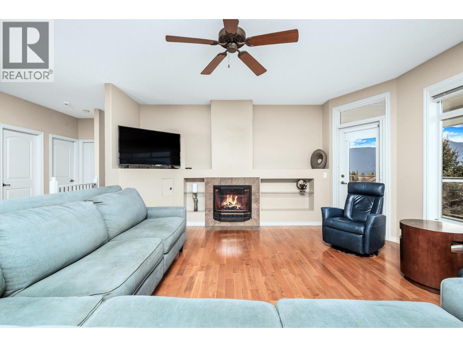 1060 17 Street SE, Salmon Arm