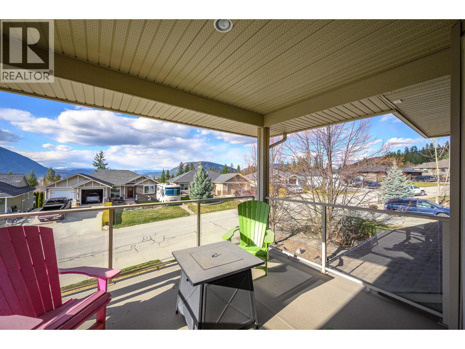 1060 17 Street SE, Salmon Arm