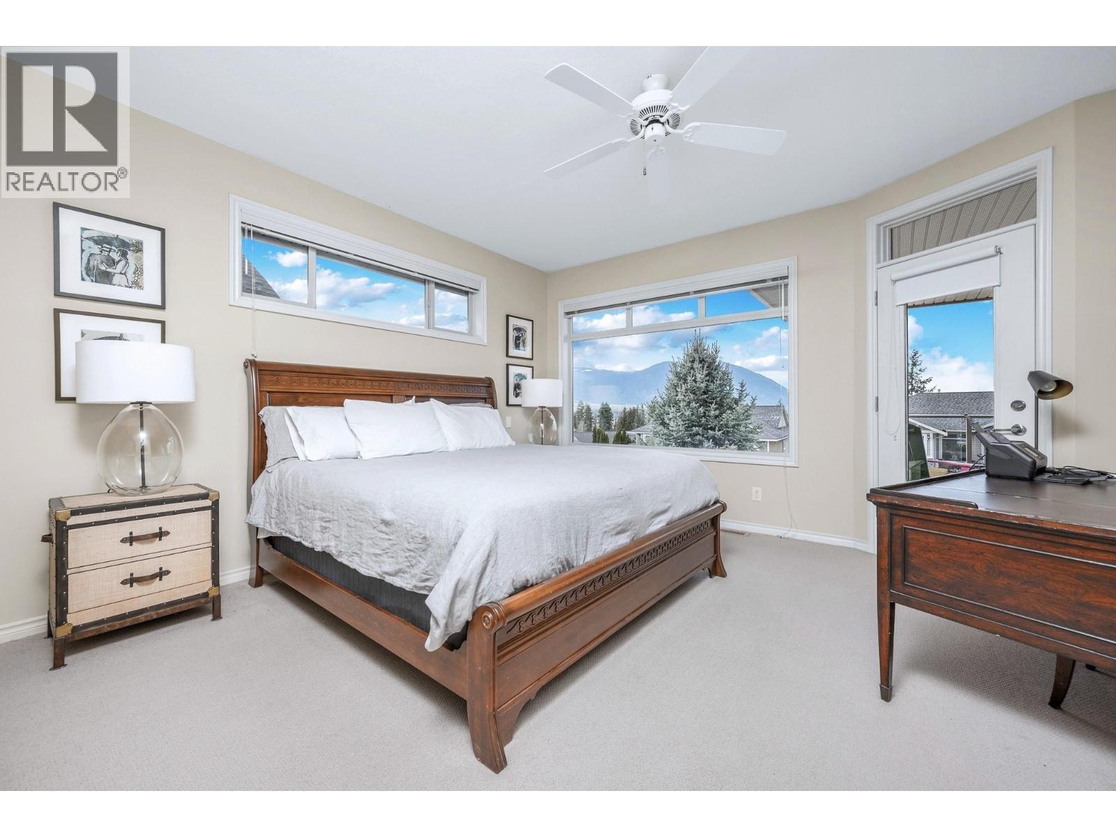 1060 17 Street SE, Salmon Arm