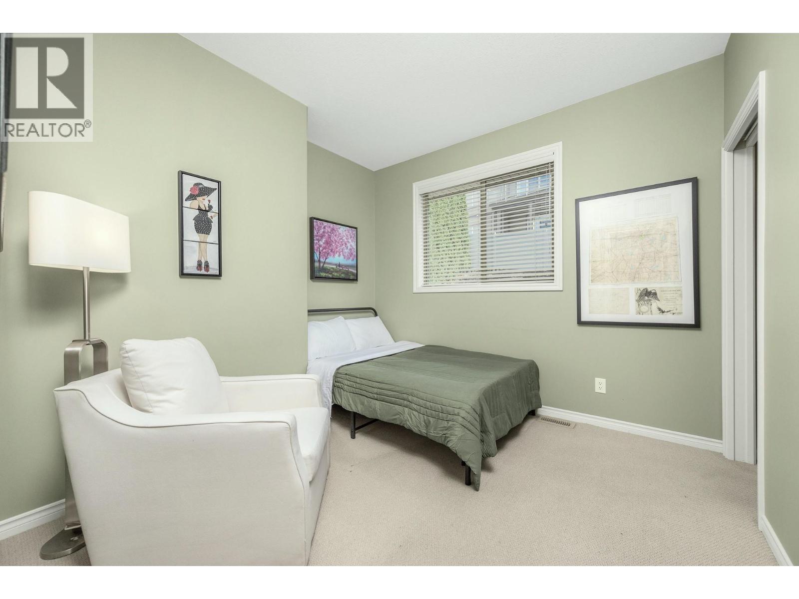 1060 17 Street SE, Salmon Arm