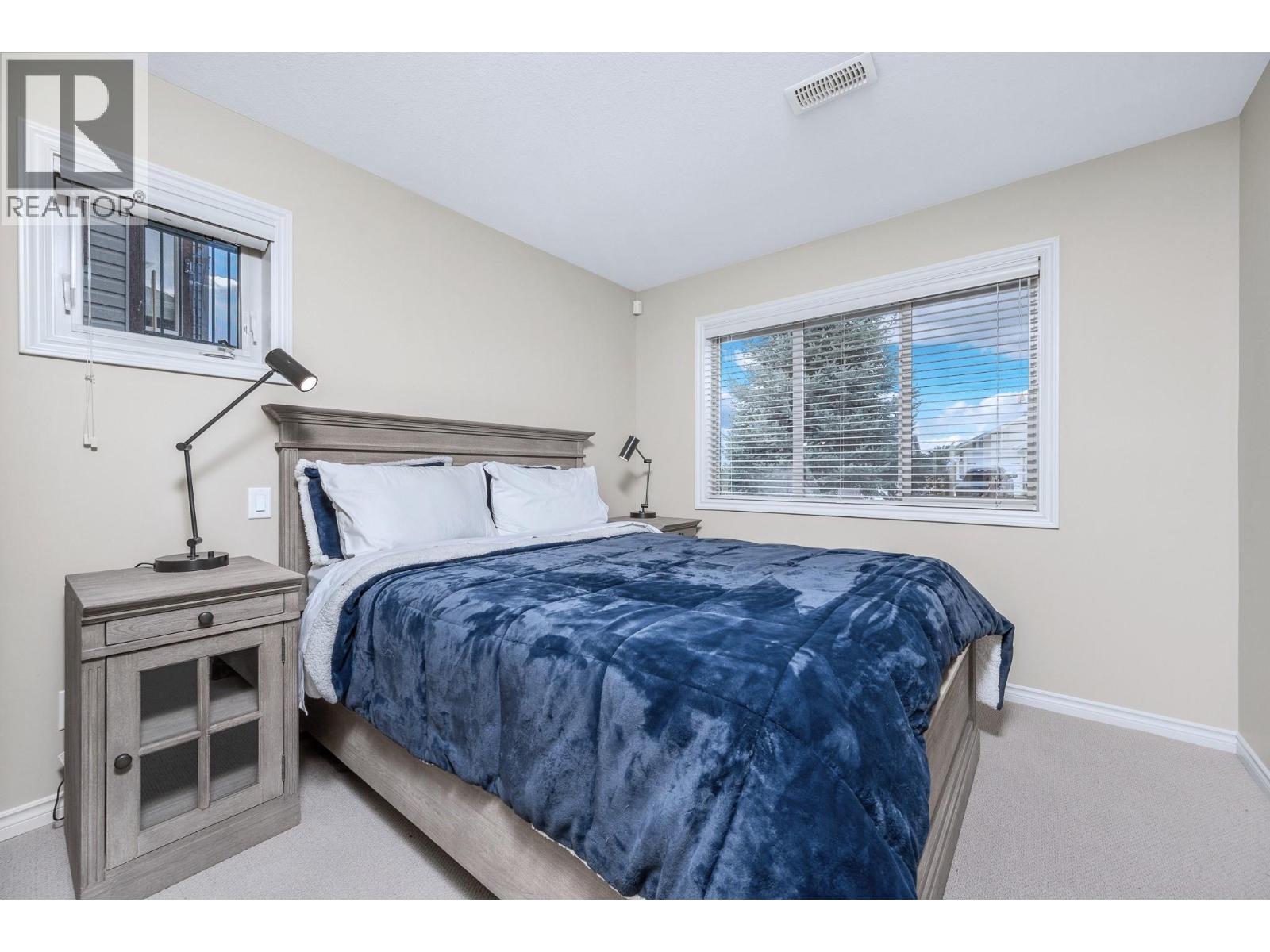 1060 17 Street SE, Salmon Arm