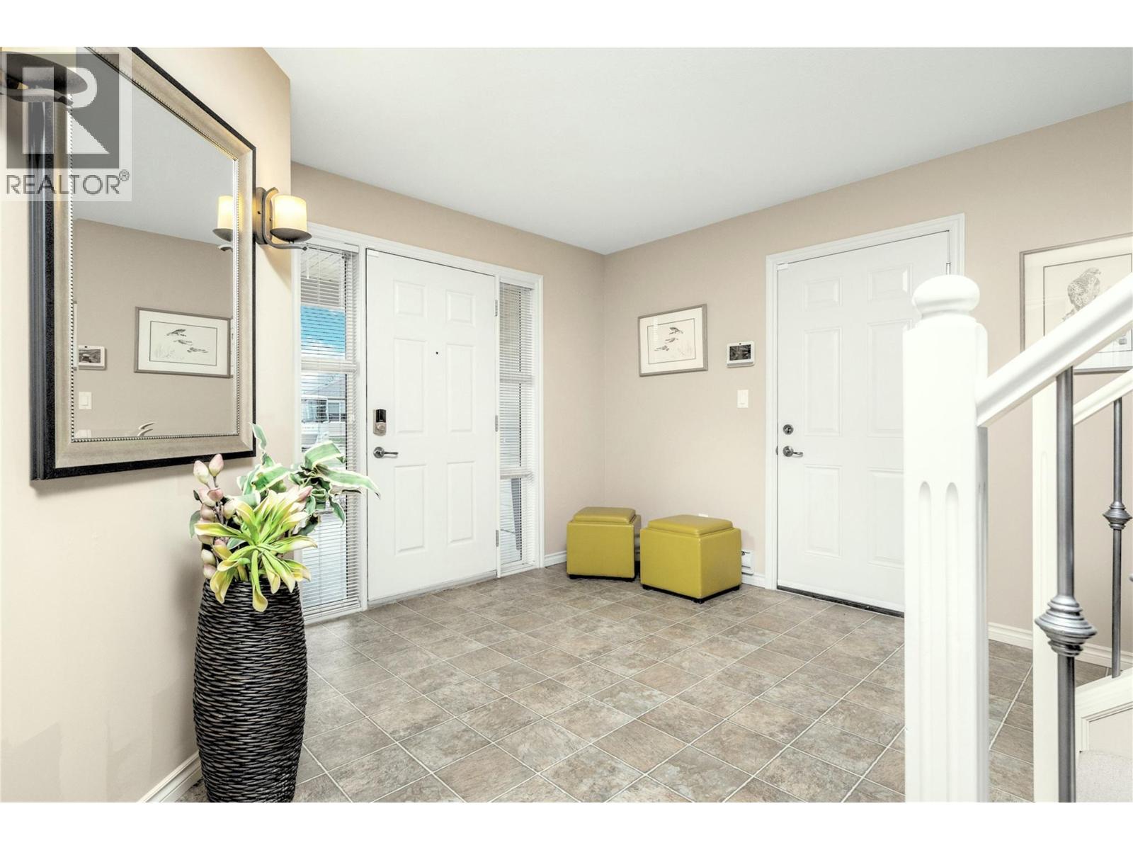 1060 17 Street SE, Salmon Arm