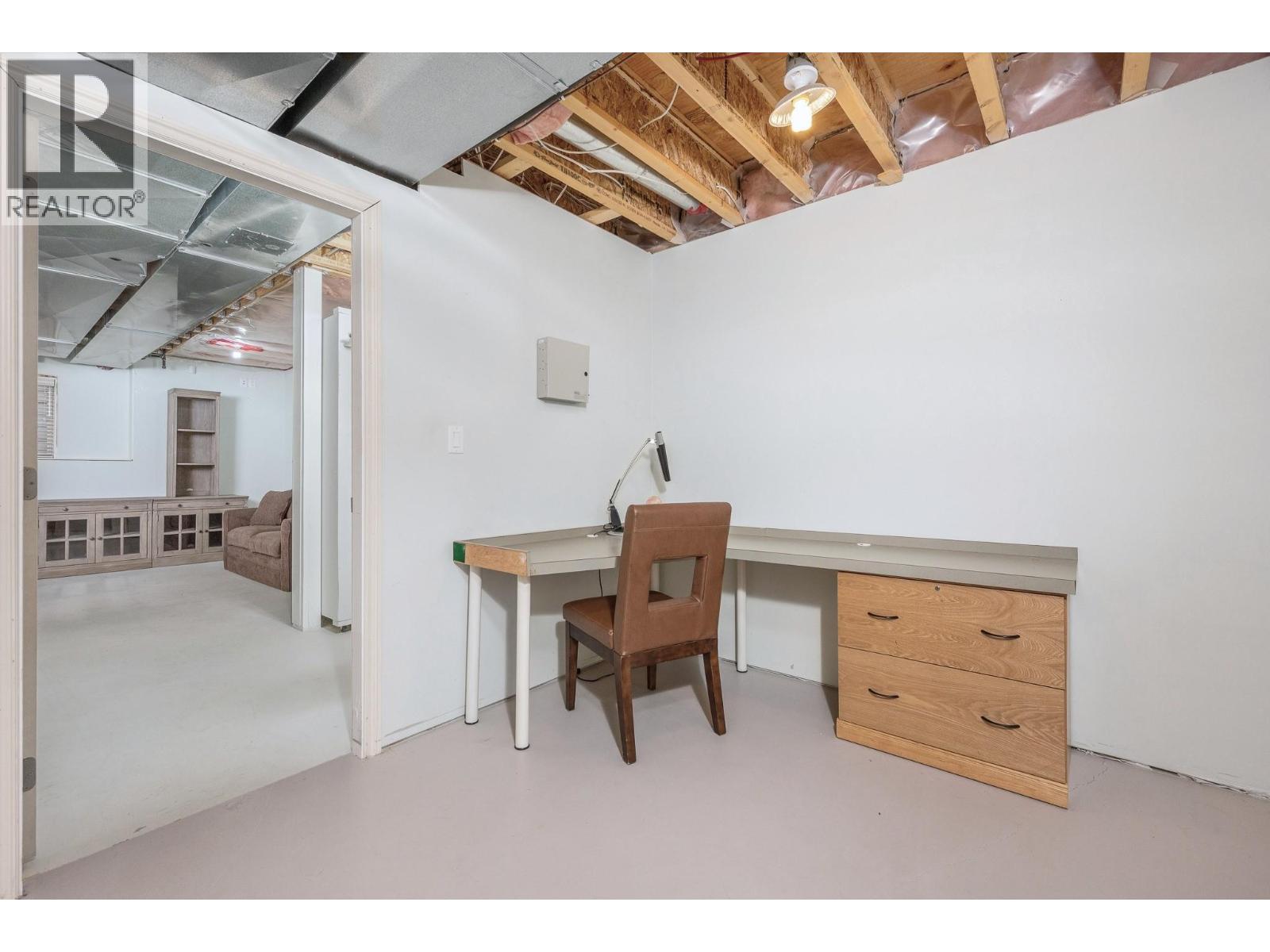 1060 17 Street SE, Salmon Arm