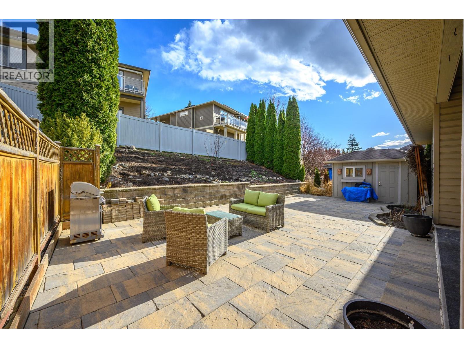 1060 17 Street SE, Salmon Arm