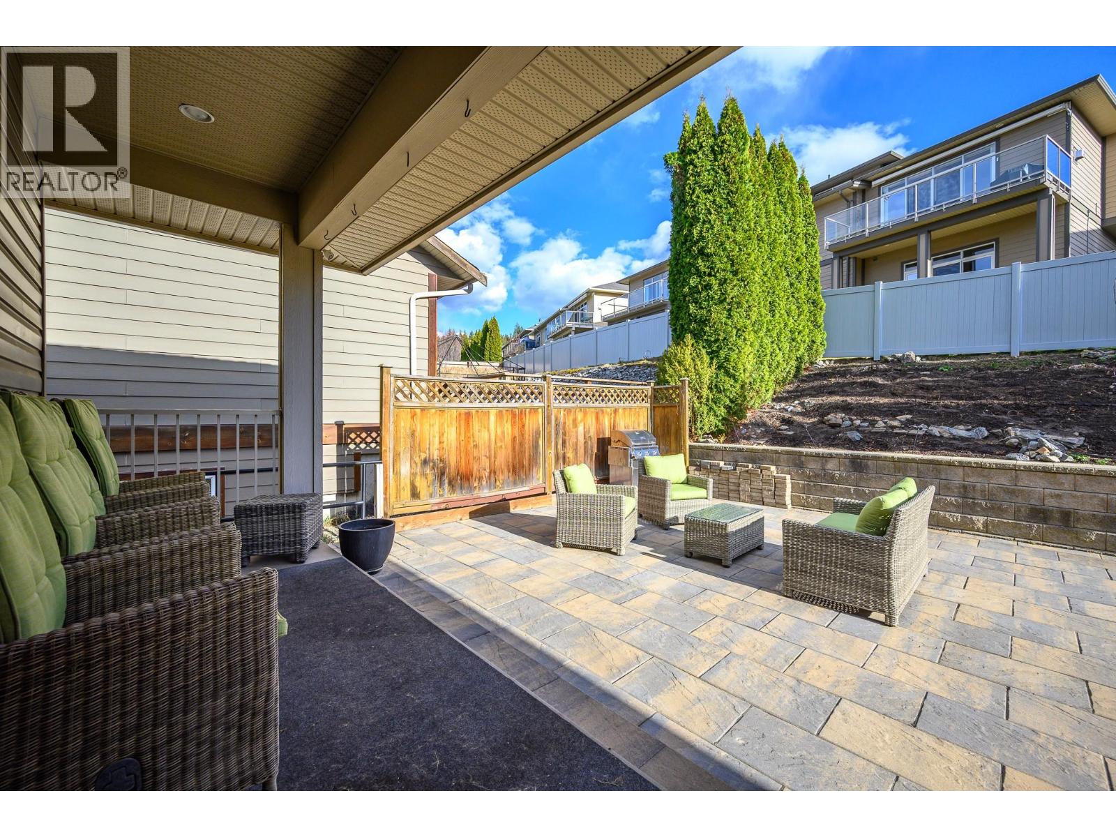 1060 17 Street SE, Salmon Arm