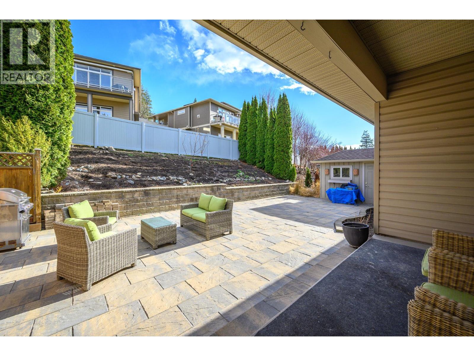 1060 17 Street SE, Salmon Arm