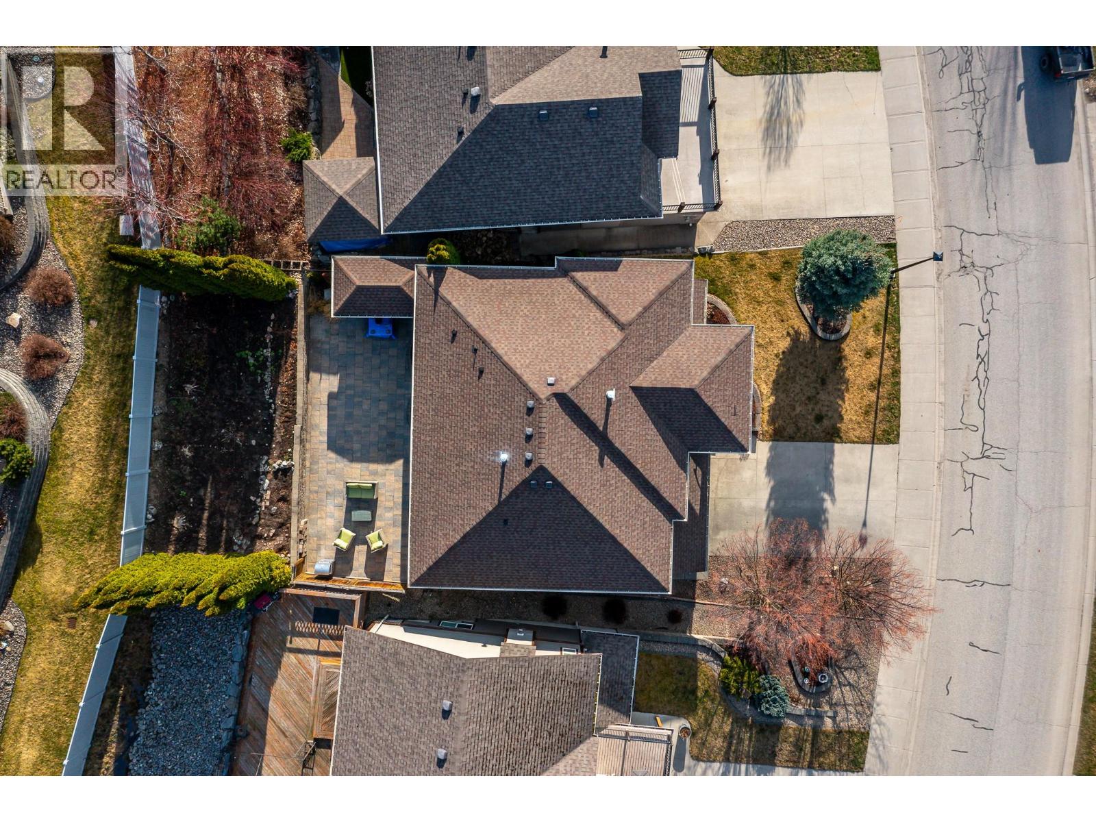 1060 17 Street SE, Salmon Arm