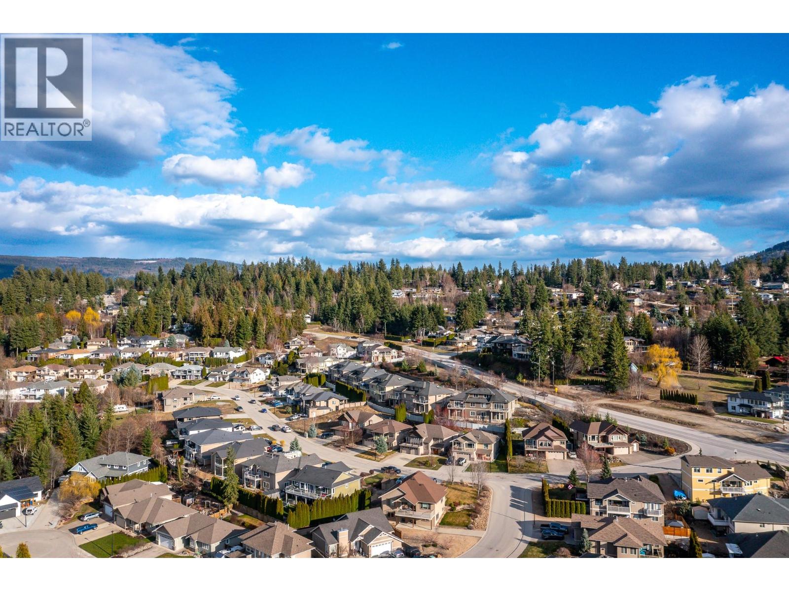 1060 17 Street SE, Salmon Arm