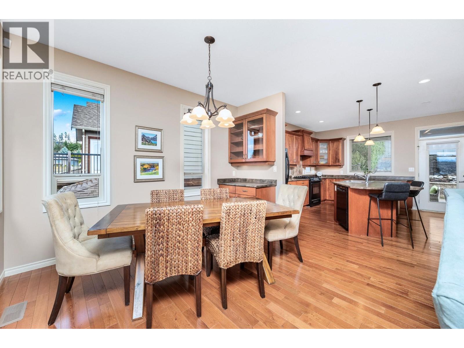 1060 17 Street SE, Salmon Arm