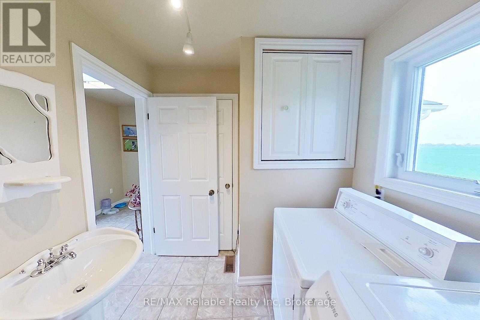 73053 BLUEWATER HIGHWAY - 16