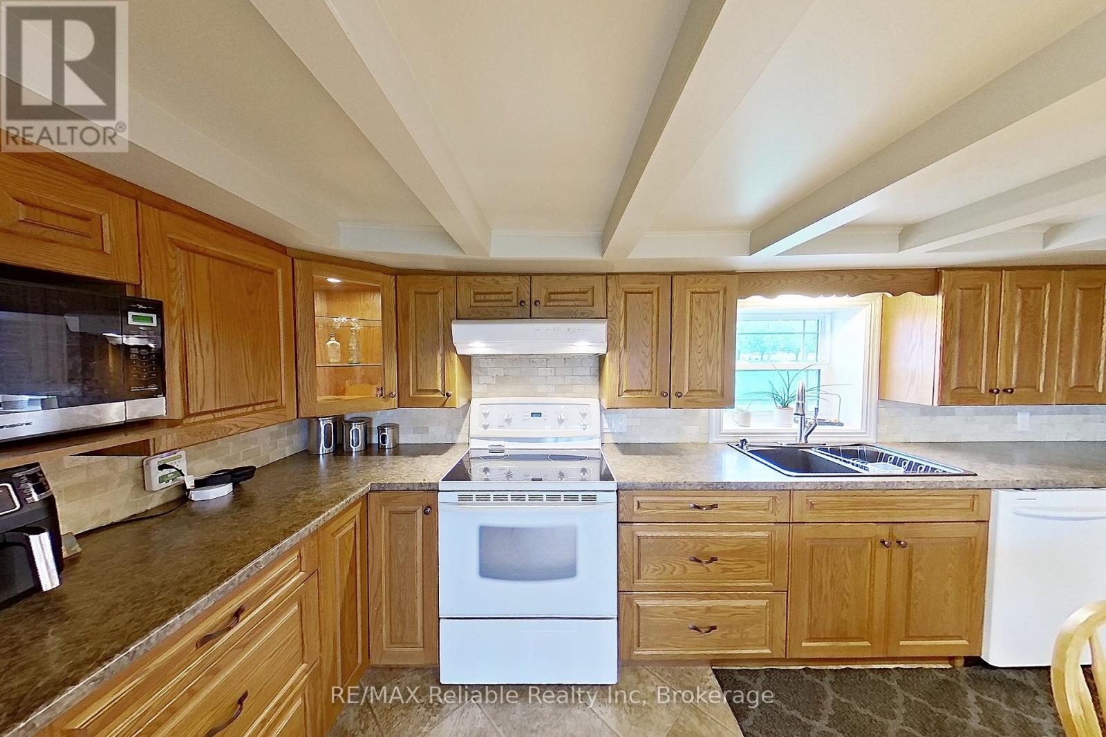 73053 BLUEWATER HIGHWAY - 14