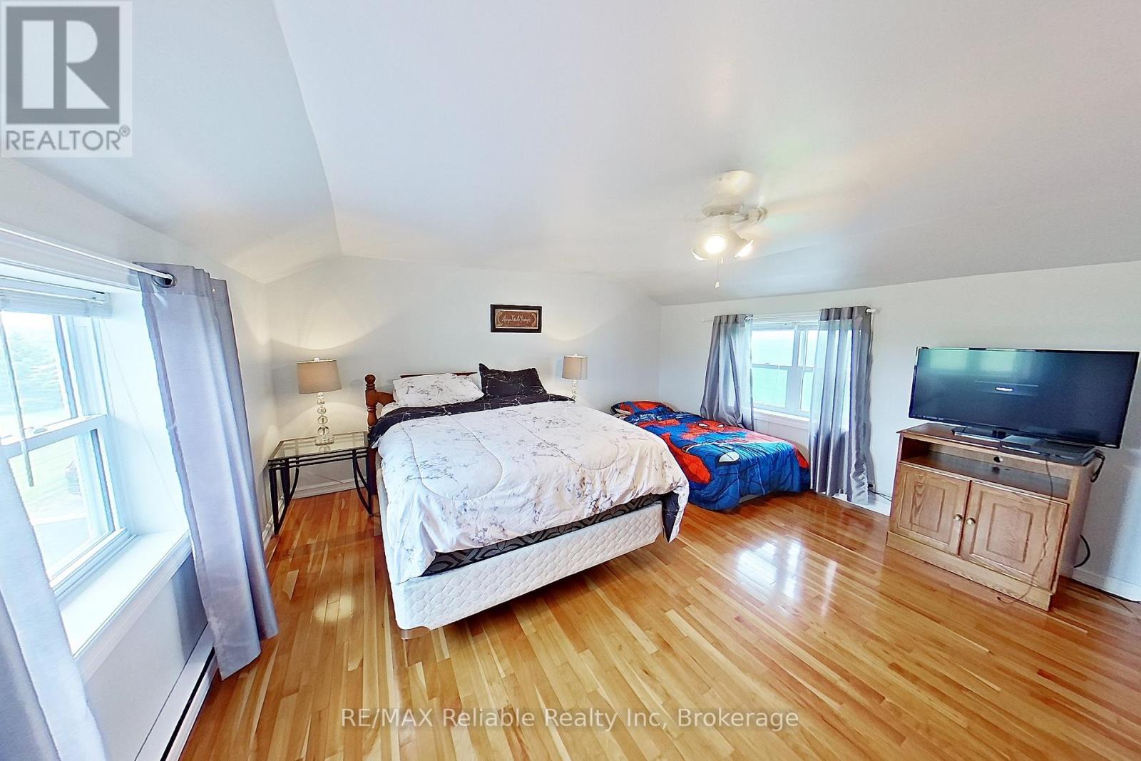 73053 BLUEWATER HIGHWAY - 18