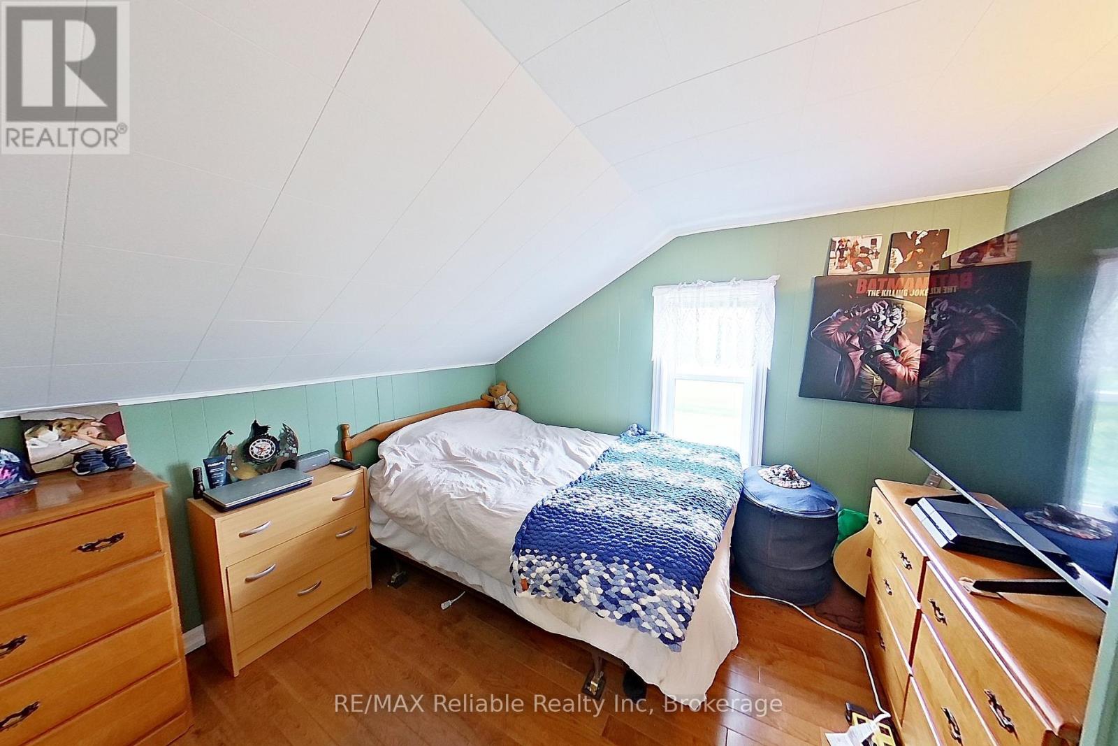 73053 BLUEWATER HIGHWAY - 21
