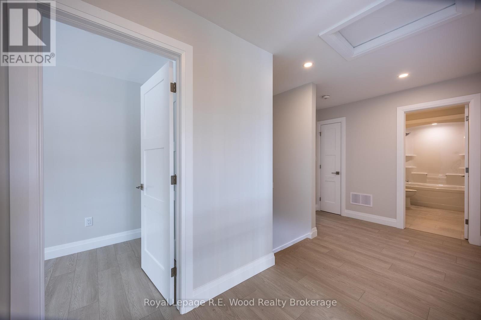 11 GREENHILL DRIVE - 28