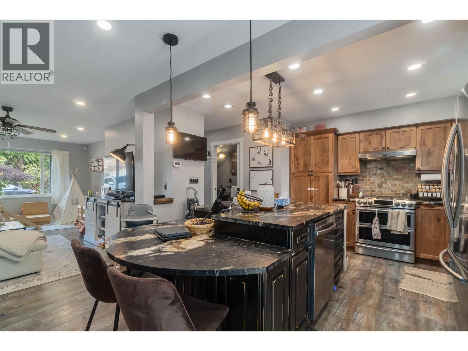 3629-3631 FLINT STREET, Port Coquitlam