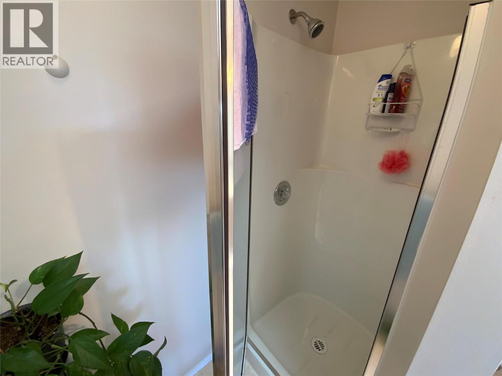 195 Warren Avenue Unit# 407, Penticton