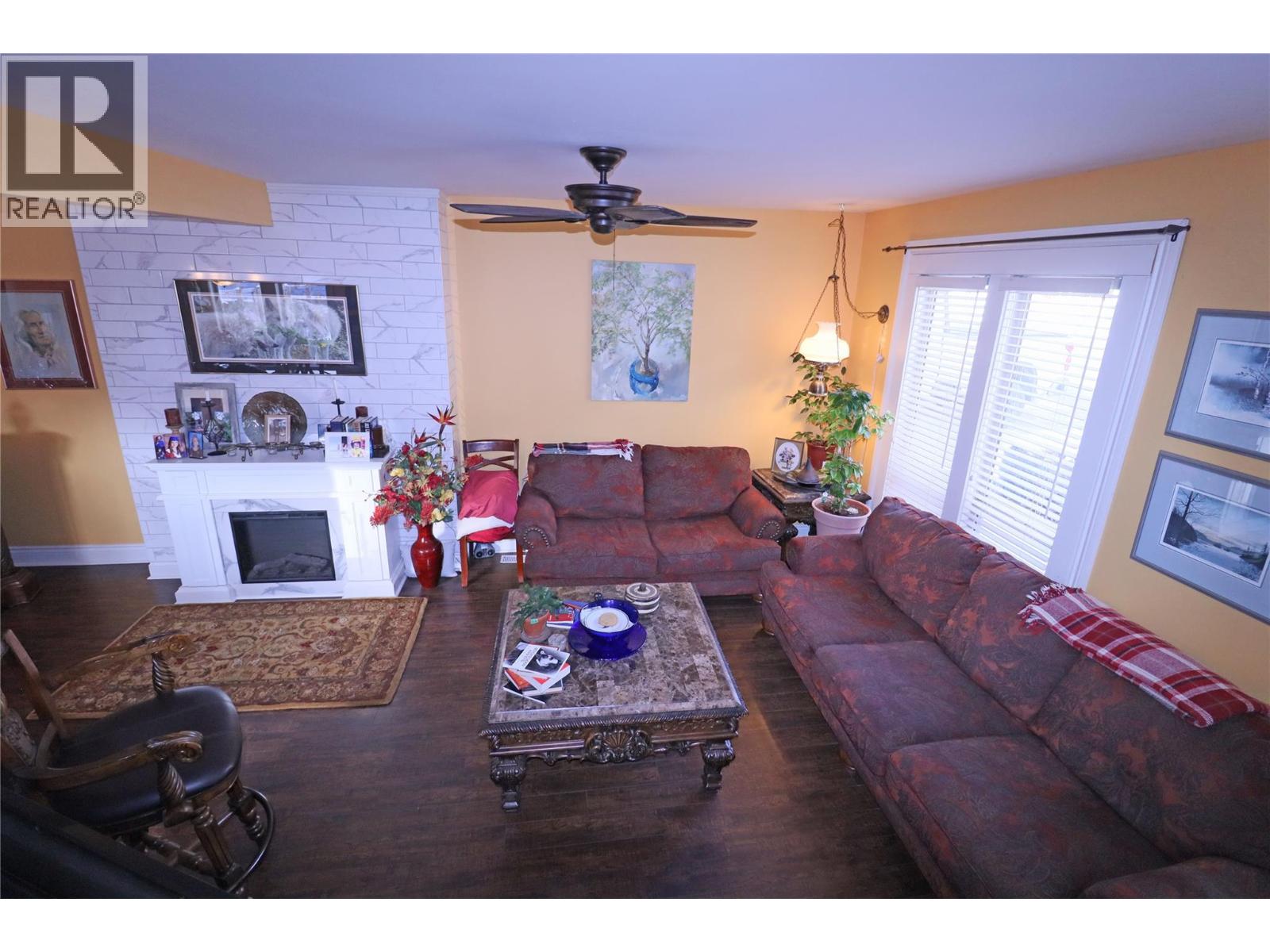 629 Gold Avenue S - 26