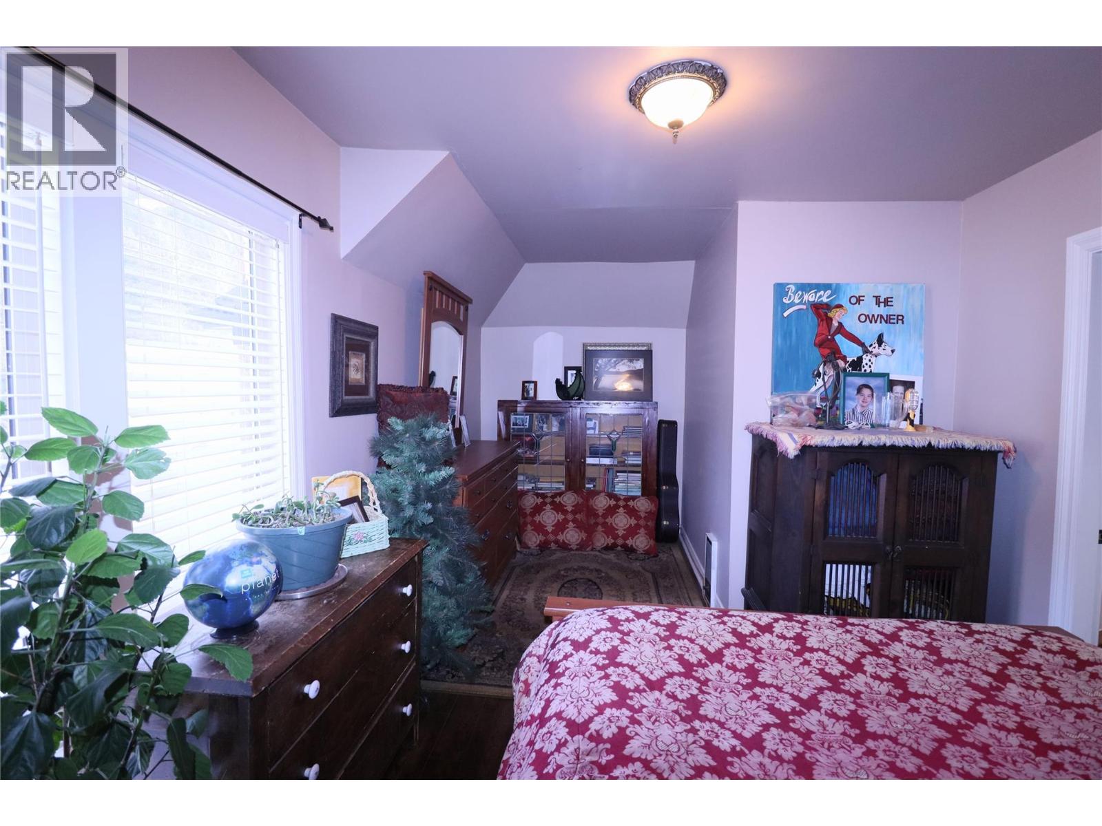 629 Gold Avenue S - 29