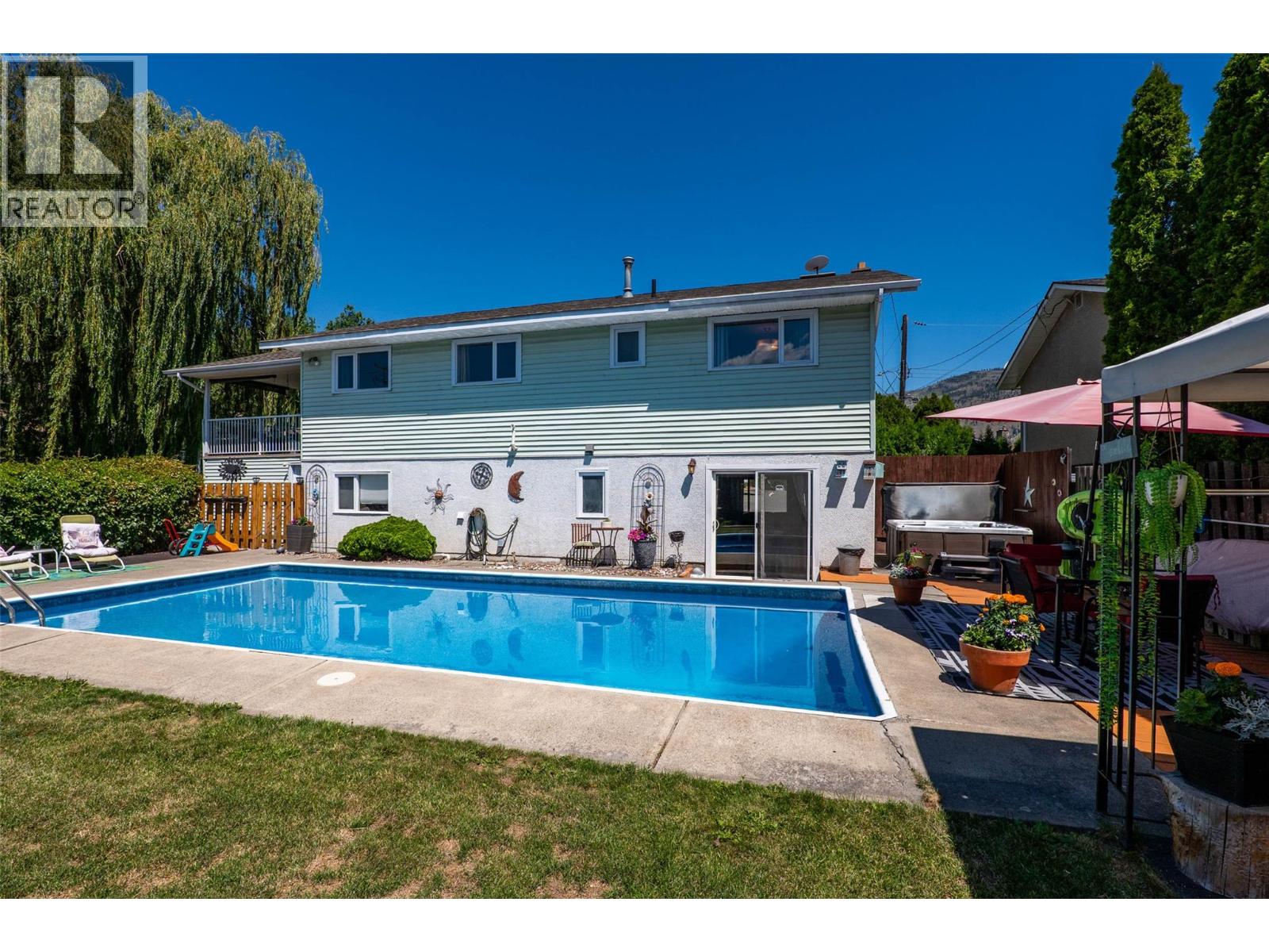 1683 SHERIDAN Drive, Kamloops