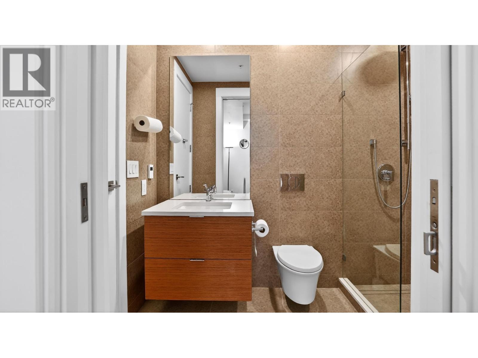 506 6687 NELSON AVENUE, West Vancouver