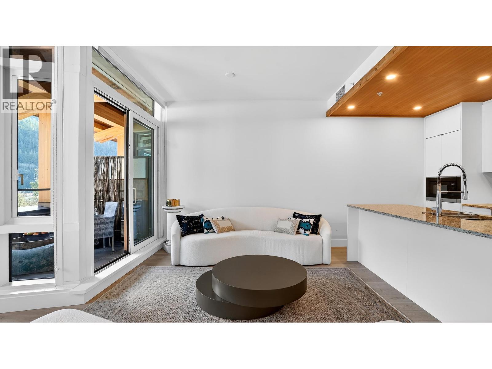 506 6687 NELSON AVENUE, West Vancouver