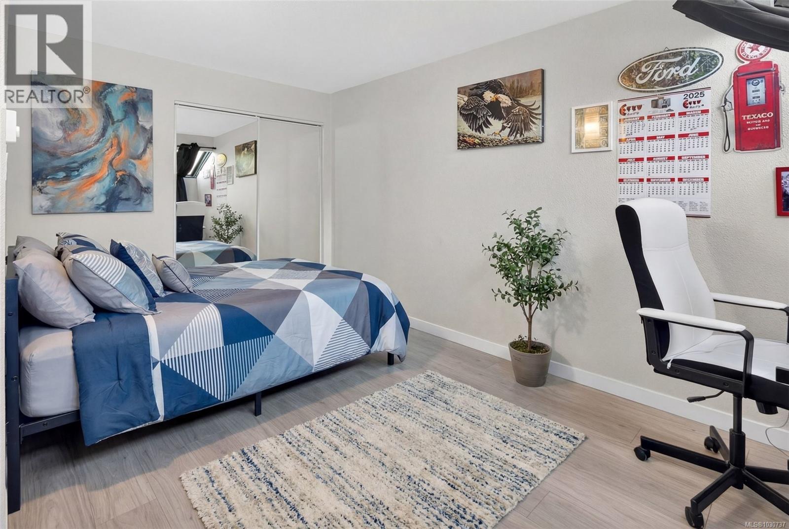 550B 4678 Elk Lake Drive, Saanich