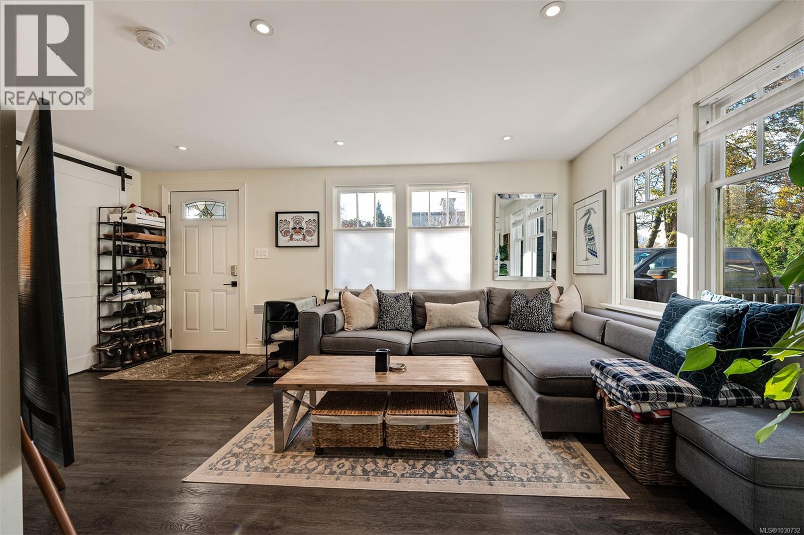  1141 Fort Street, Victoria