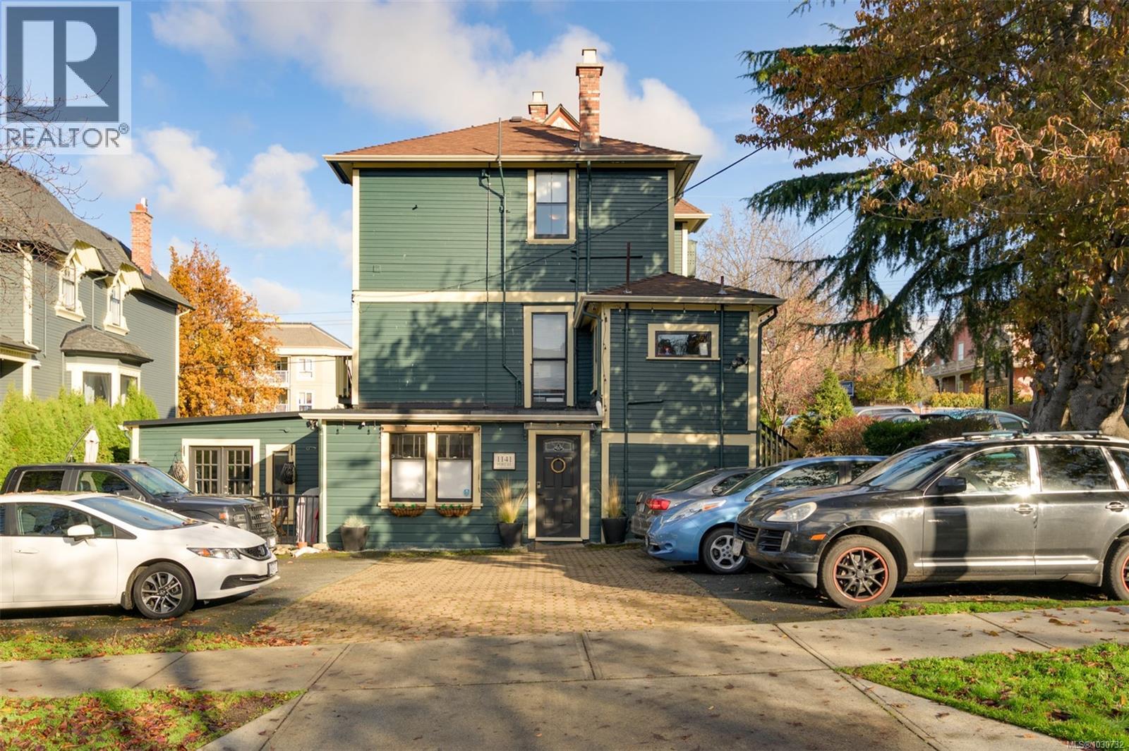  1141 Fort Street, Victoria